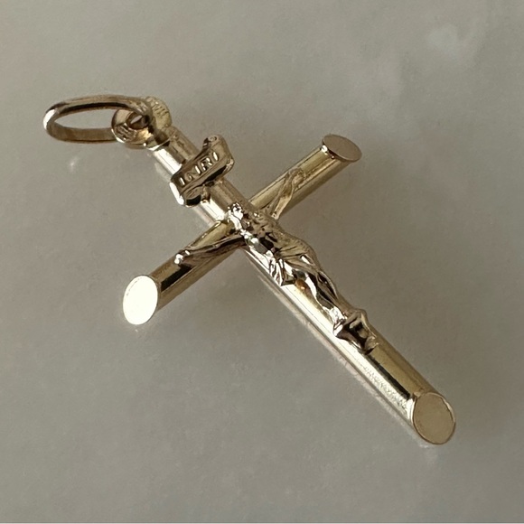 14k Solid Gold Crucifix - Picture 11 of 16